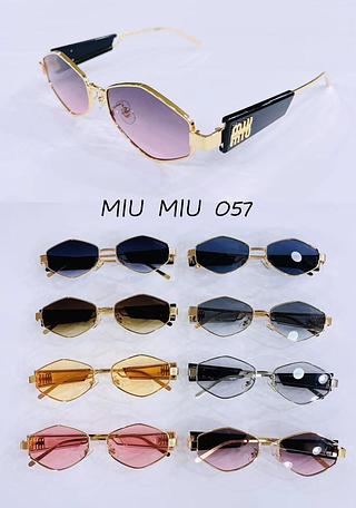 Óculos Miu Miu 057